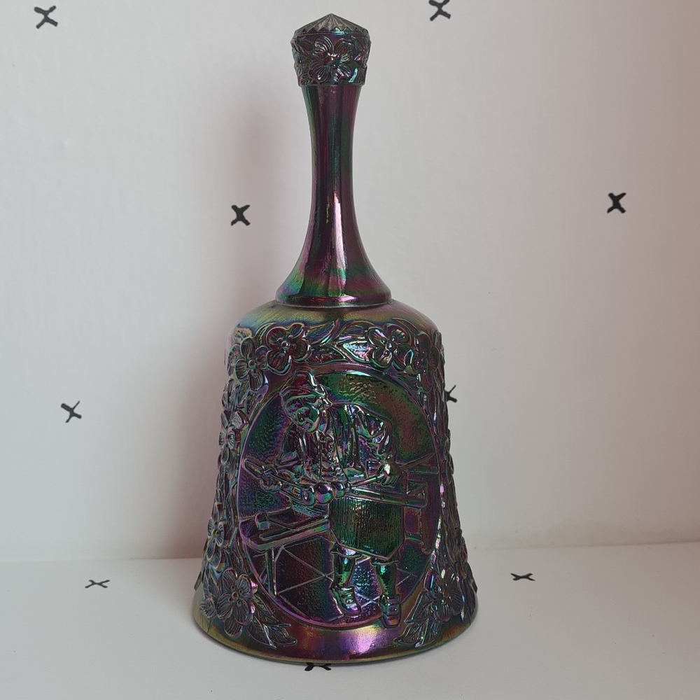 Fenton Amethyst Iridescent Carnival Glass Craftsman Edition Bell W/clapper